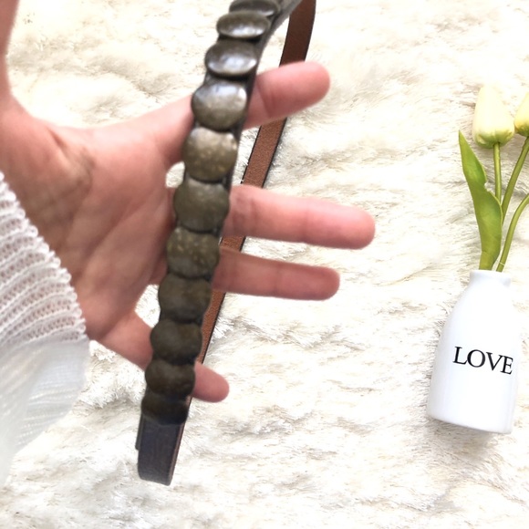 Pewter Silver Leather thin Belt hammered coins S - Picture 3 of 4